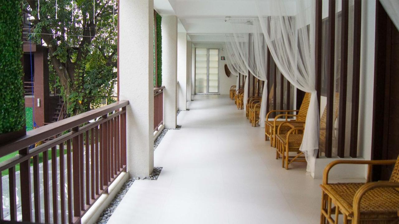 Selah Garden Hotel Manila Pasay Bagian luar foto